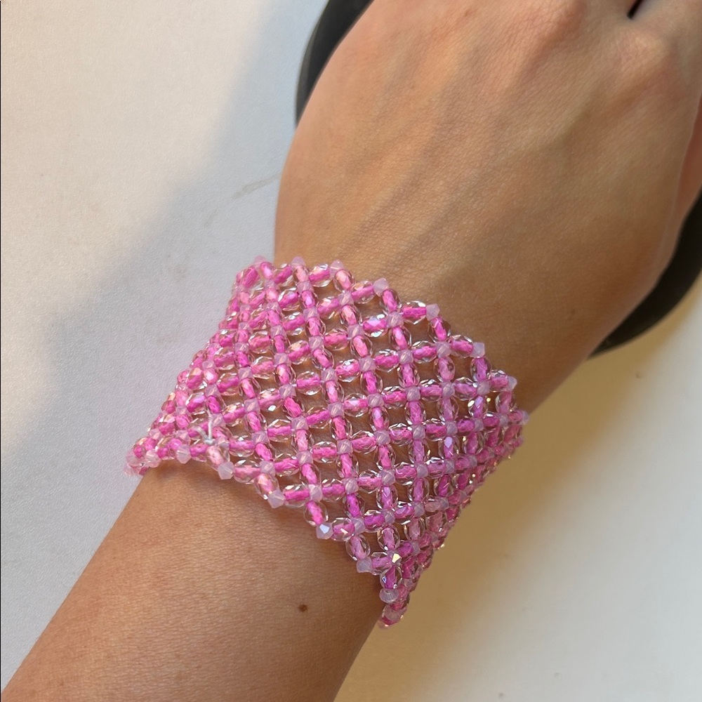 Elegant Pink and Swarovski crystal Beaded Bracelet